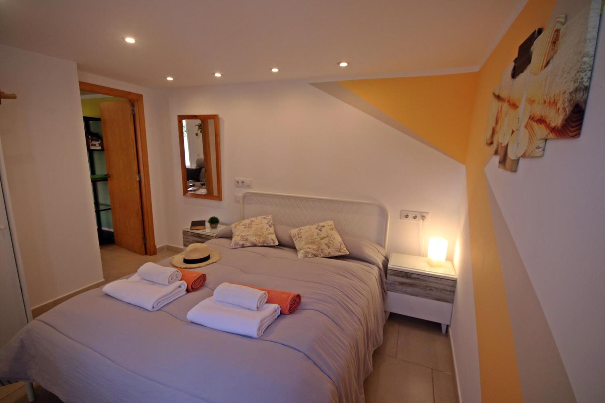 Wunderschoenes Kleines Apartment Fuer 2 Personen Mit Idylischen Blick Ins Gruene Кала-Галдана Экстерьер фото