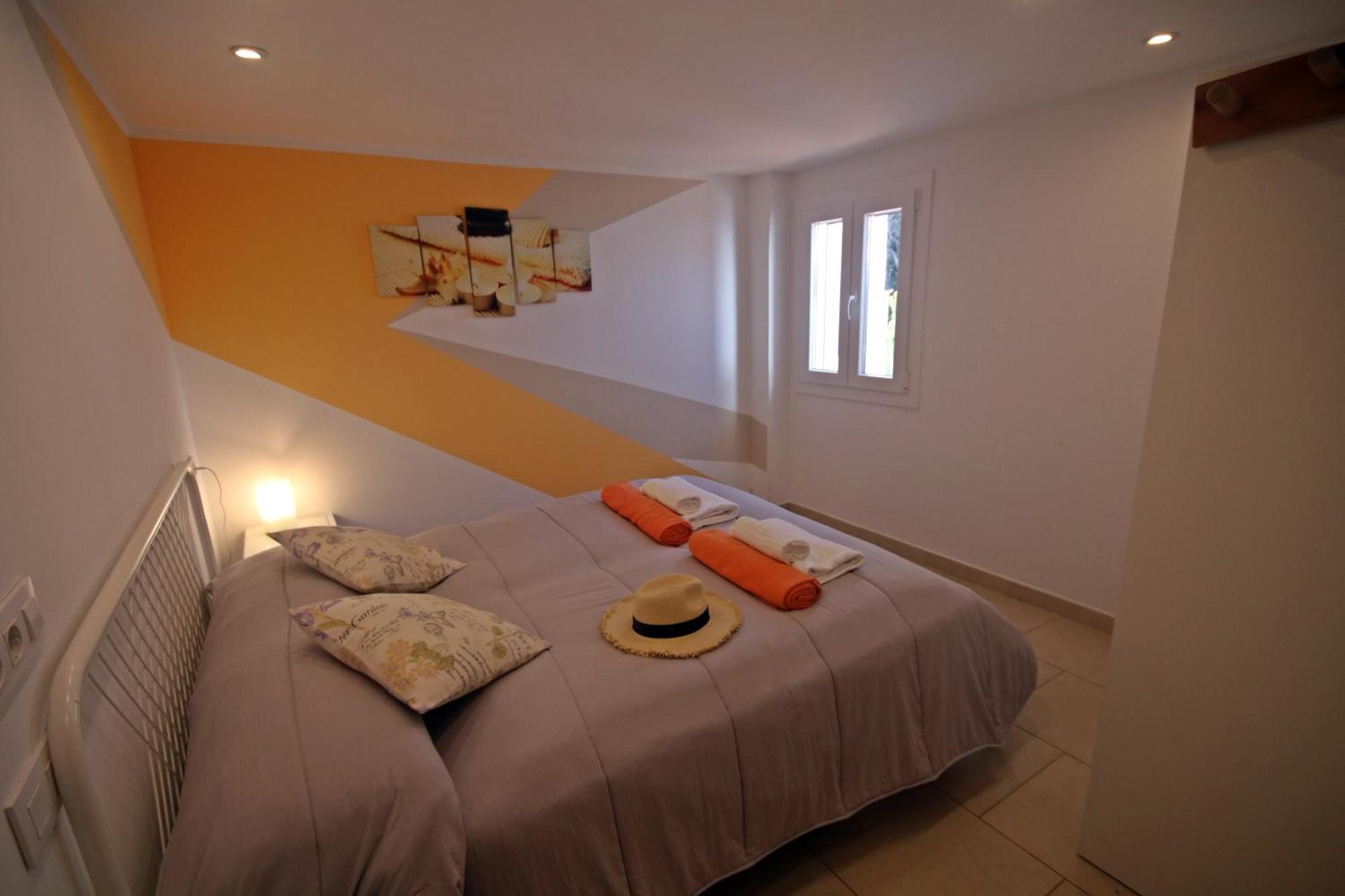 Wunderschoenes Kleines Apartment Fuer 2 Personen Mit Idylischen Blick Ins Gruene Кала-Галдана Экстерьер фото